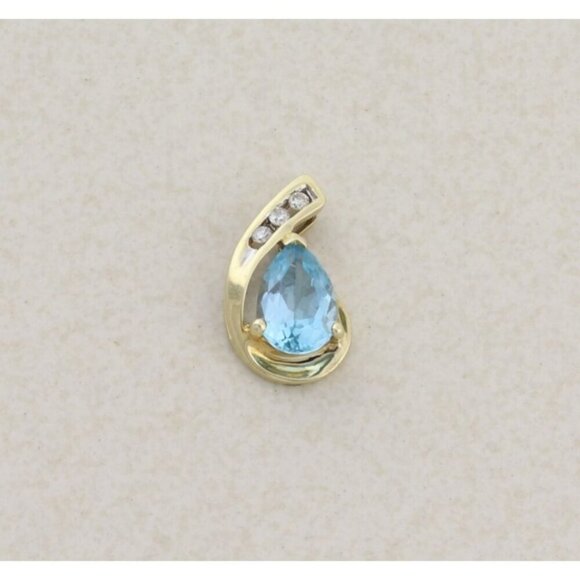 Pendant Only 10k Yellow Gold Natural Blue Topaz & Diamond Pendant 5/8" x 3/8" - Picture 1 of 8